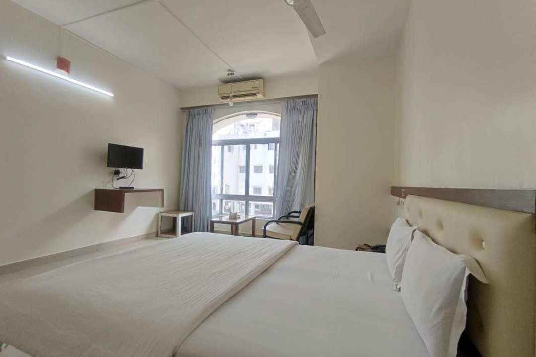 Photo of Bedroom in Satara