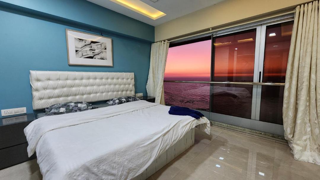 Photo of Bedroom in Malabar Hill