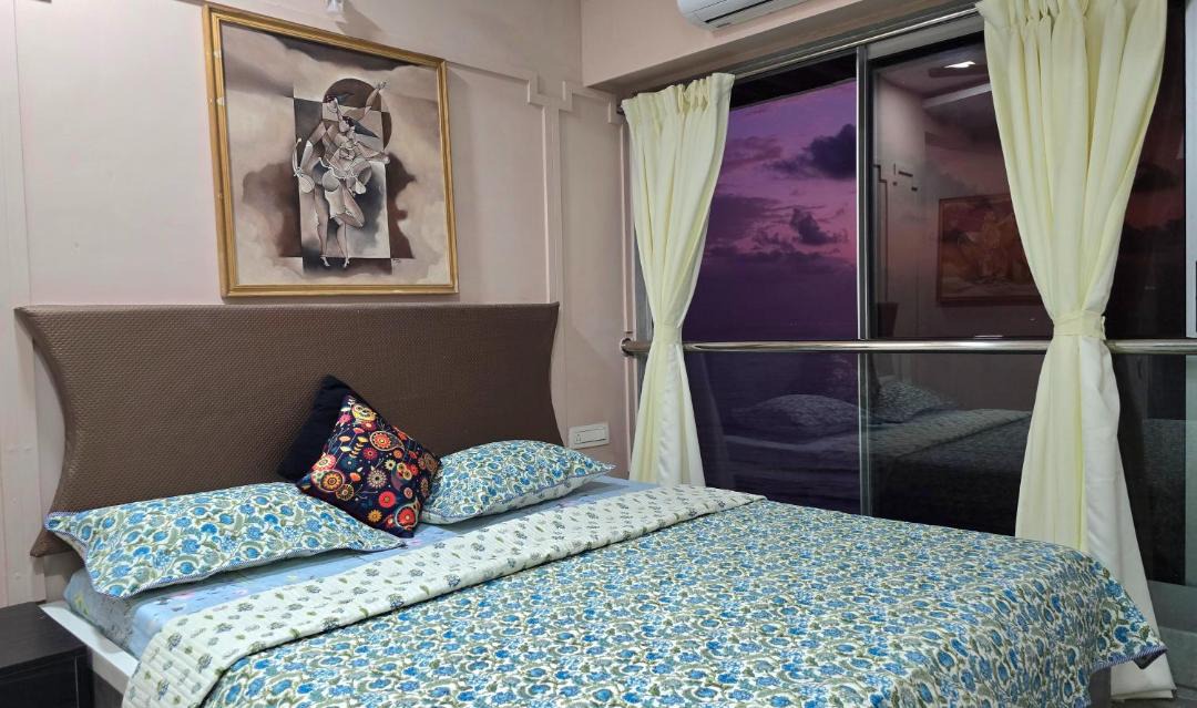 Photo of Bedroom in Malabar Hill