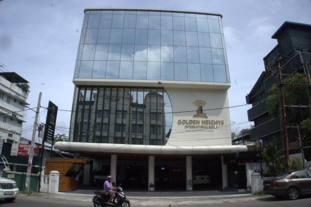 Photo of Buildings in Shenoys