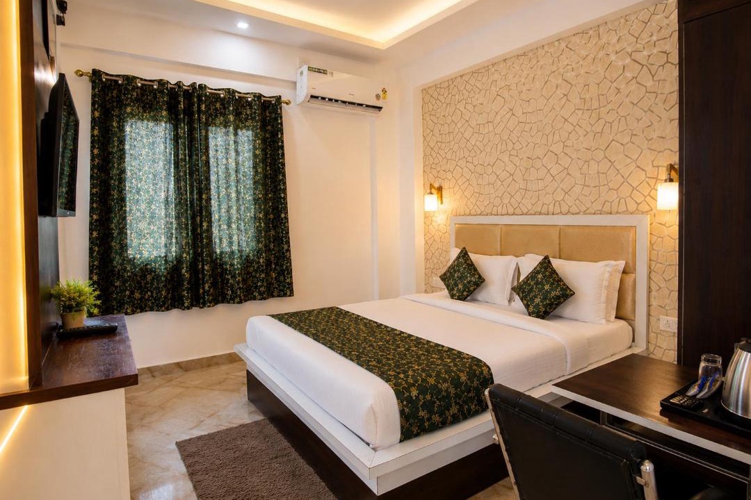 Photo of Bedroom in Taj Ganj