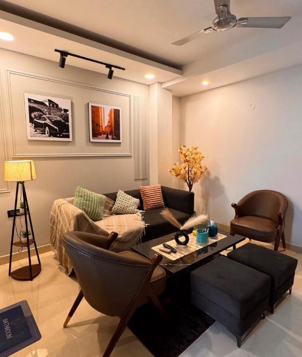 Photo of Livingroom in DLF Phase 3