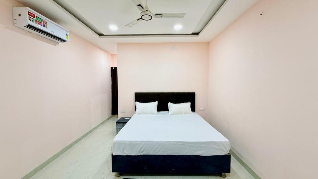 Photo of Bedroom in Mhow