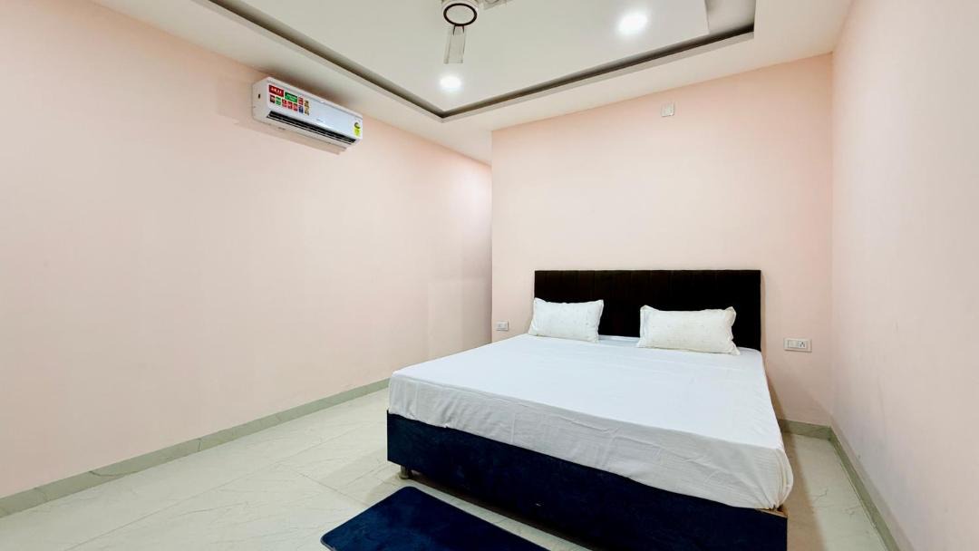 Photo of Bedroom in Mhow