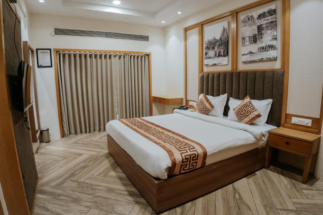 Photo of Bedroom in Junagadh