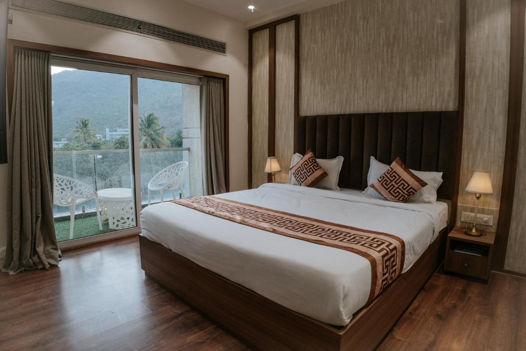 Photo of Bedroom in Junagadh
