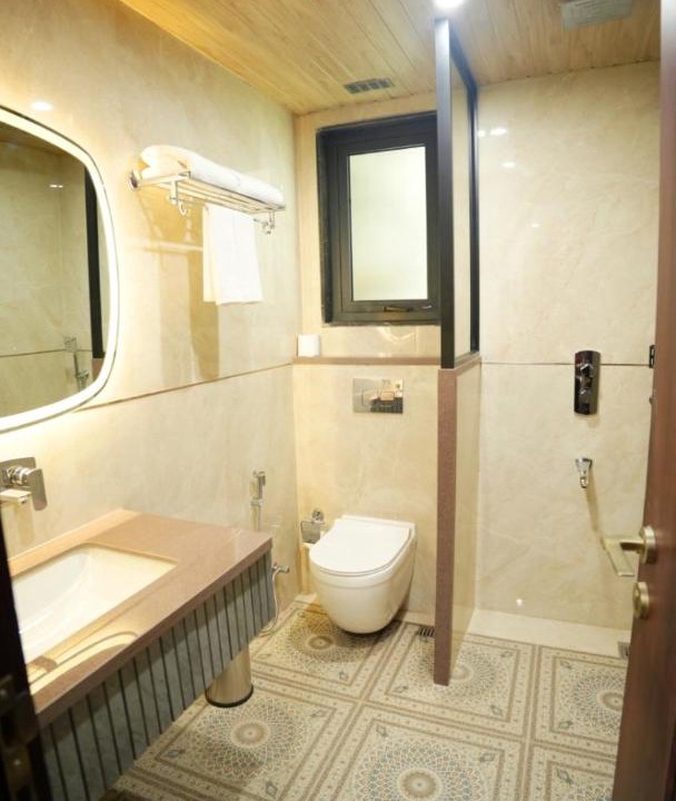 Photo of Bathroom in Sushant Lok