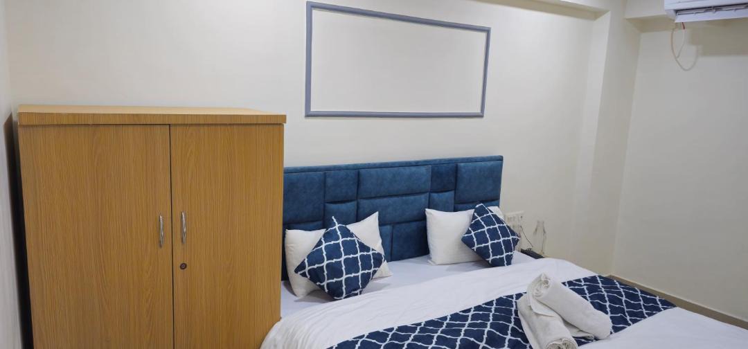 Photo of Bedroom in Mahemdavad