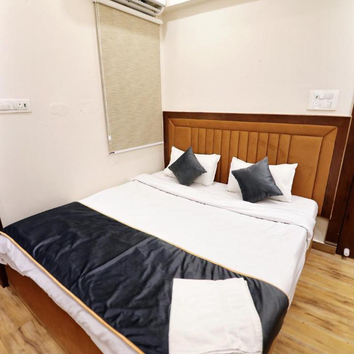 Photo of Bedroom in Allahabad