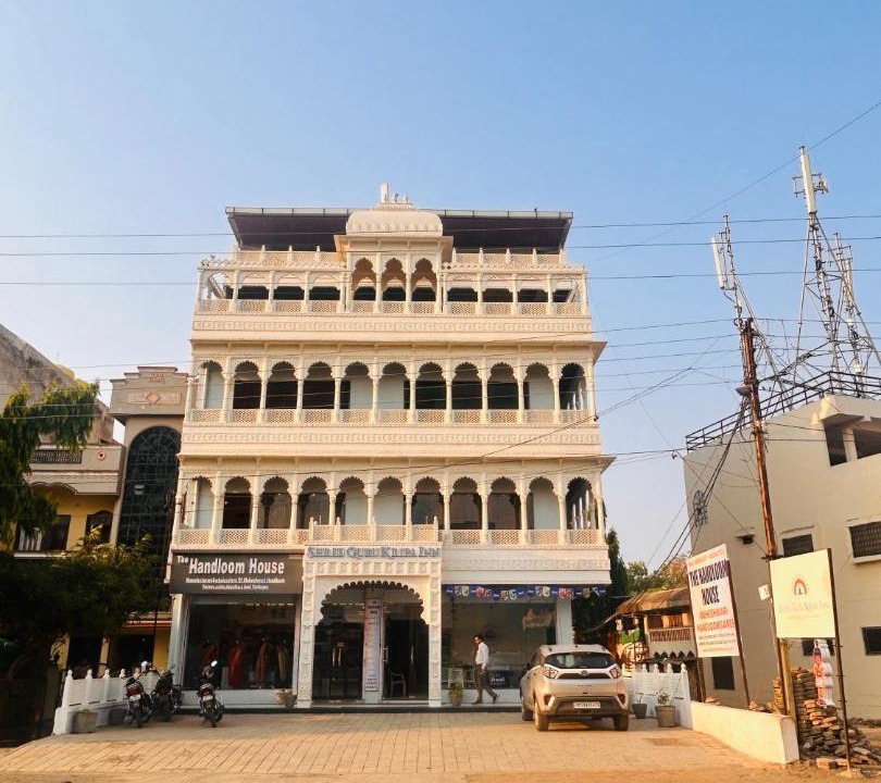 Photo of Buildings in Maheshwar