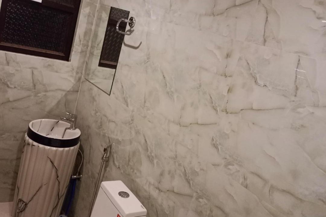 Photo of Bathroom in Neora