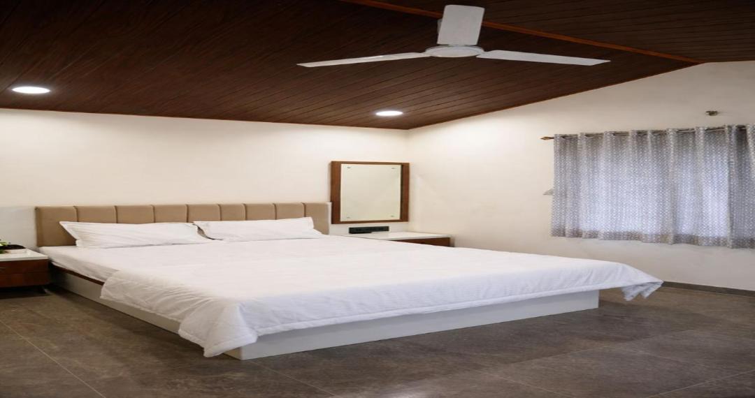 Photo of Bedroom in Mahabaleshwar