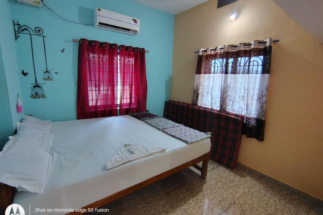 Photo of Bedroom in Murudeshwara