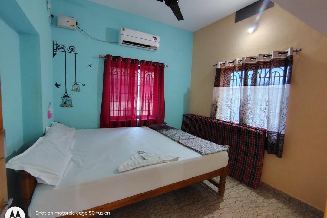 Photo of Bedroom in Murudeshwara