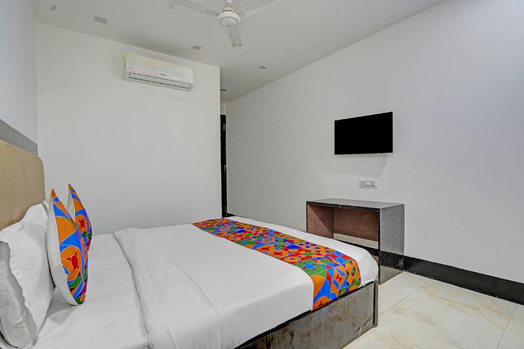 Photo of Bedroom in Kalkaji