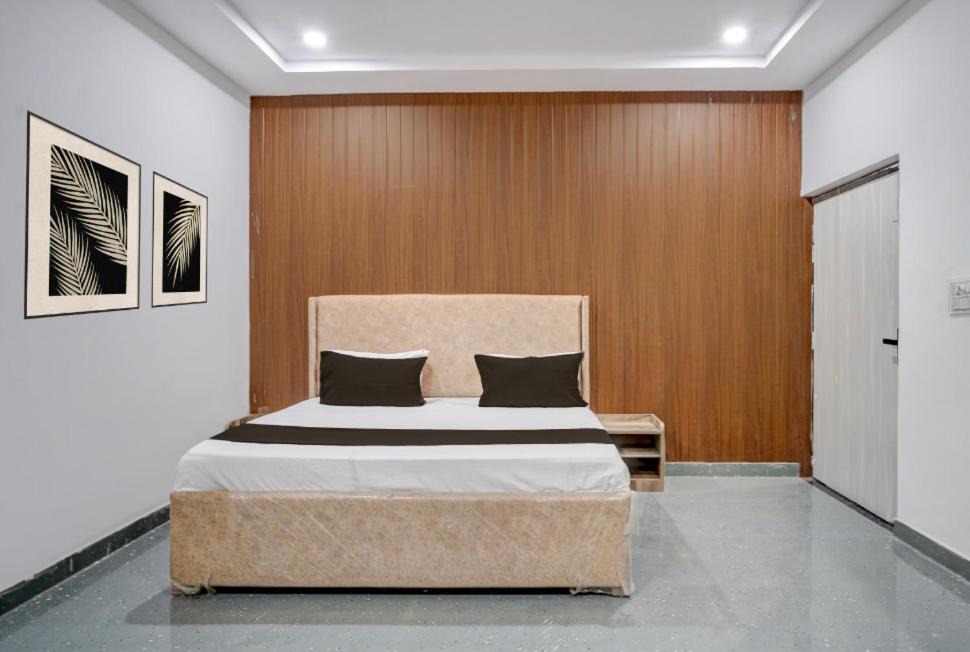 Photo of Bedroom in Varanasi