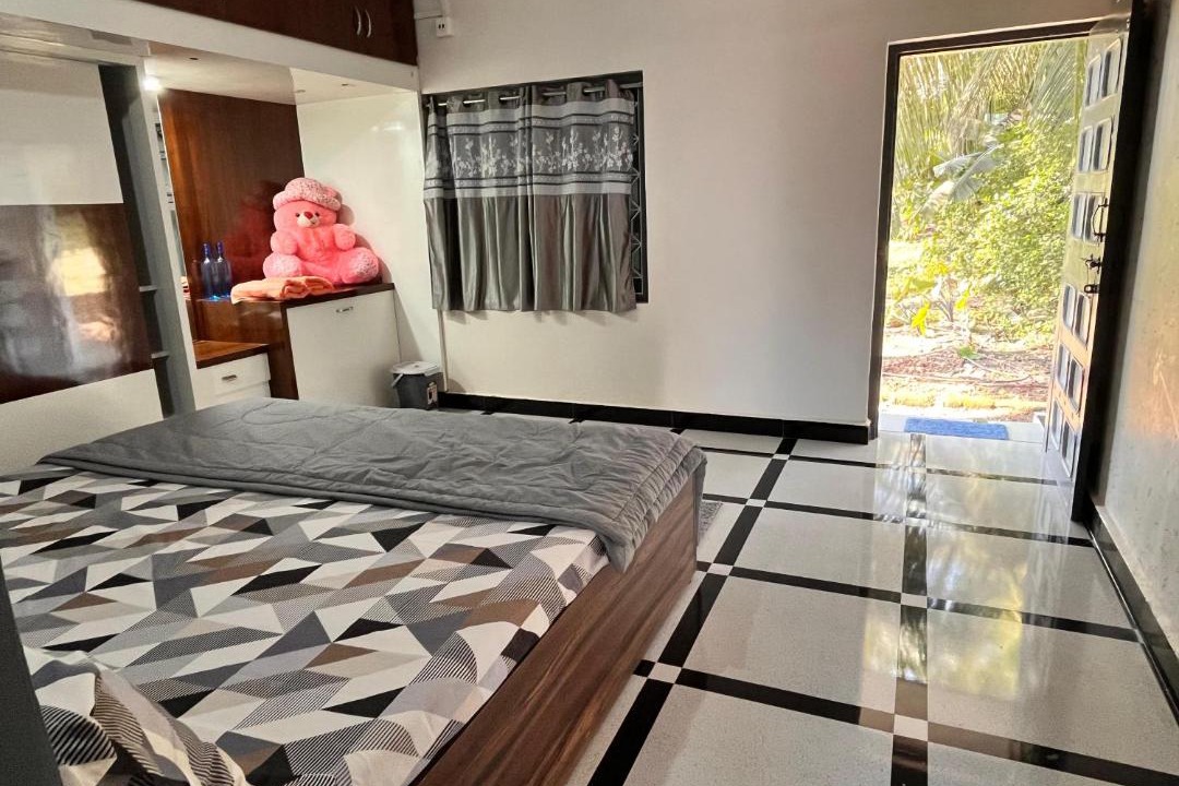 Photo of Bedroom in Veraval
