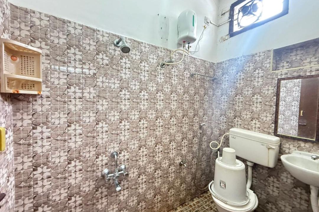 Photo of Bathroom in Tindivanam