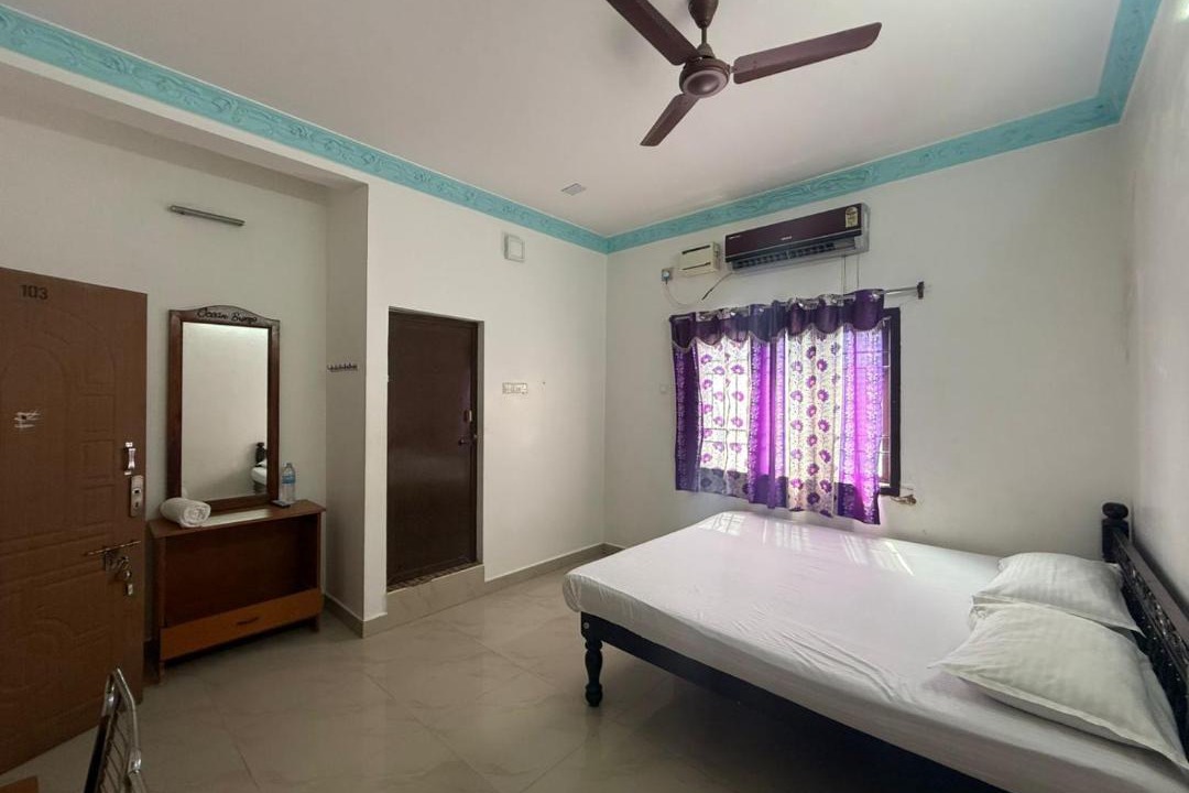 Photo of Bedroom in Tindivanam