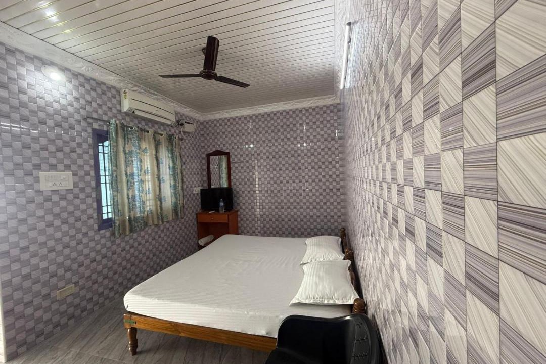 Photo of Bedroom in Tindivanam