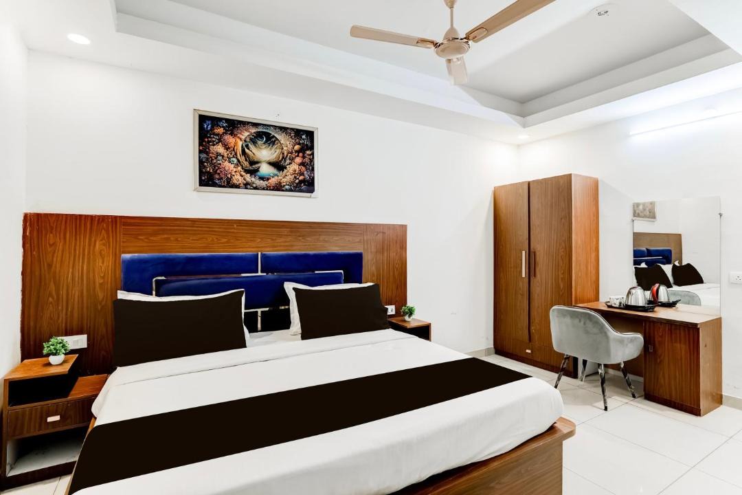 Photo of Bedroom in Sector 62