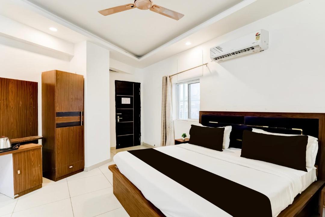 Photo of Bedroom in Sector 62