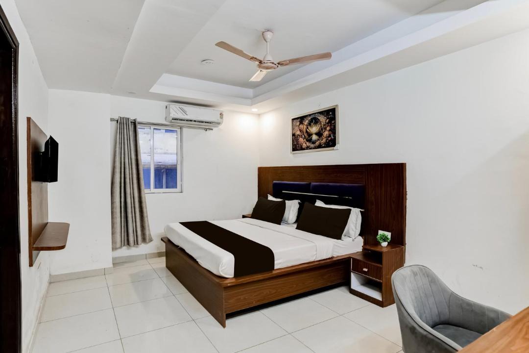 Photo of Bedroom in Sector 62