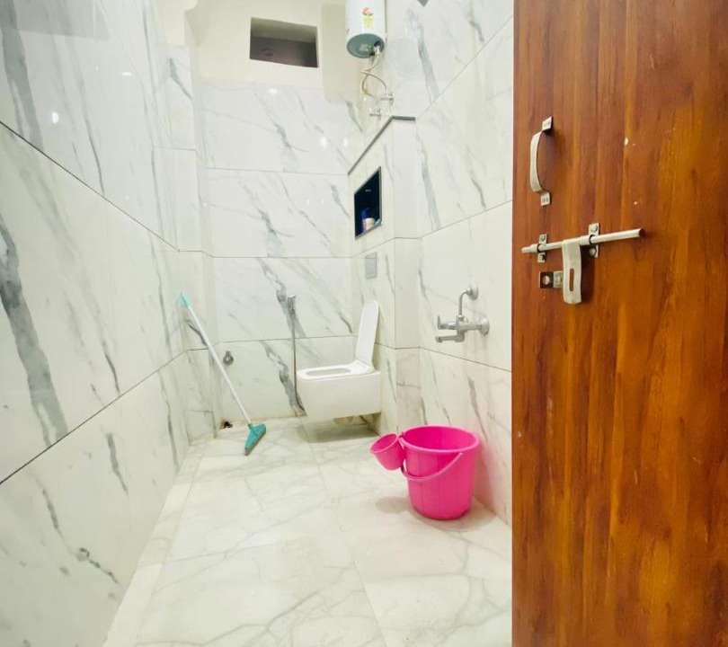 Photo of Bathroom in Jhusi