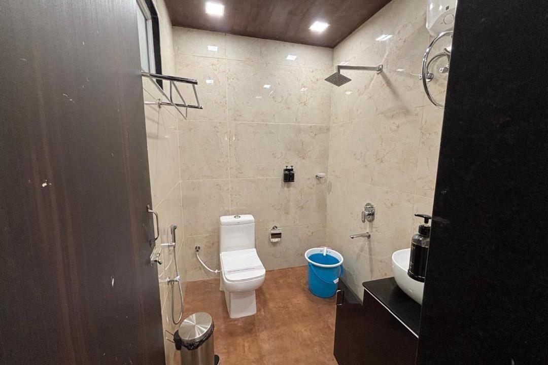 Photo of Bathroom in Hireguthi