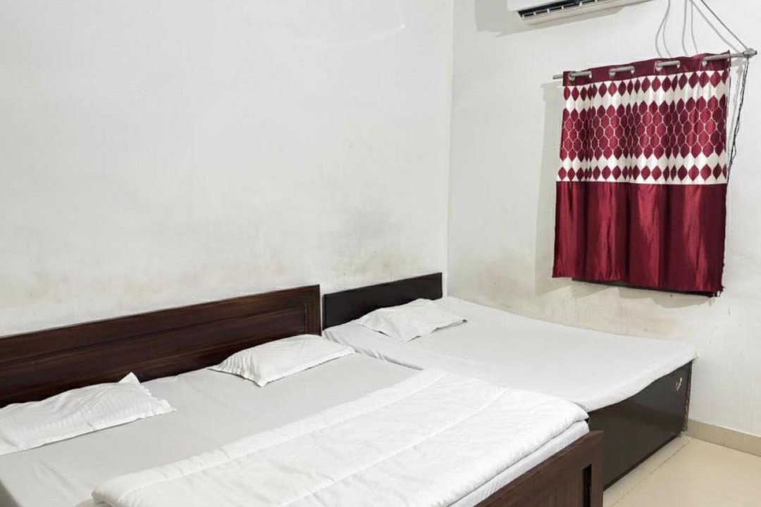 Photo of Bedroom in Khattalwada