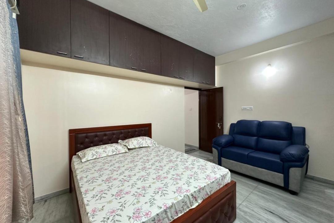 Photo of Bedroom in Valasaravakkam
