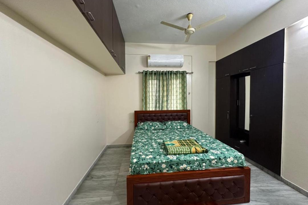 Photo of Bedroom in Valasaravakkam