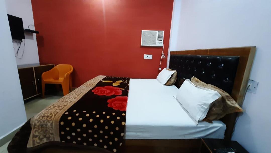 Photo of Bedroom in Gonda