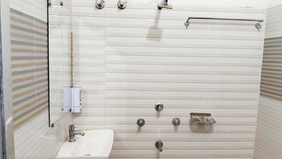 Photo of Bathroom in Varanasi