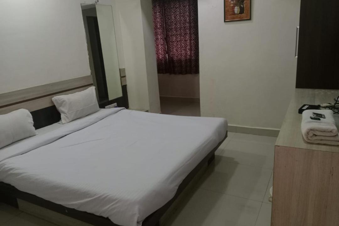 Photo of Bedroom in Junagadh