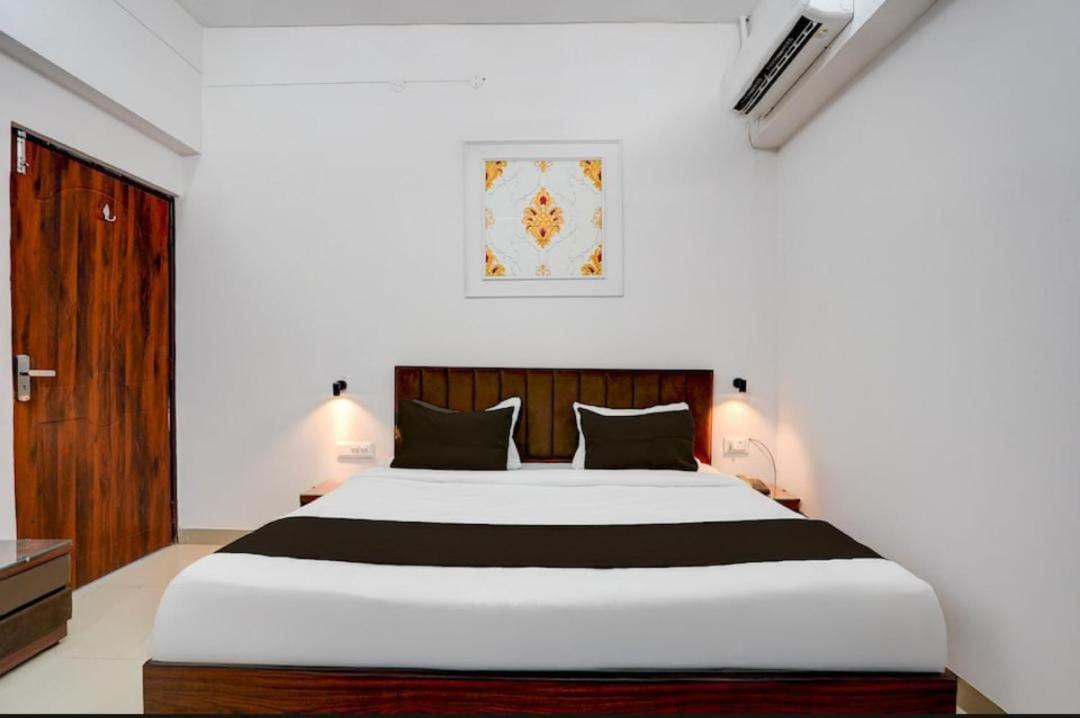 Photo of Bedroom in Allahabad