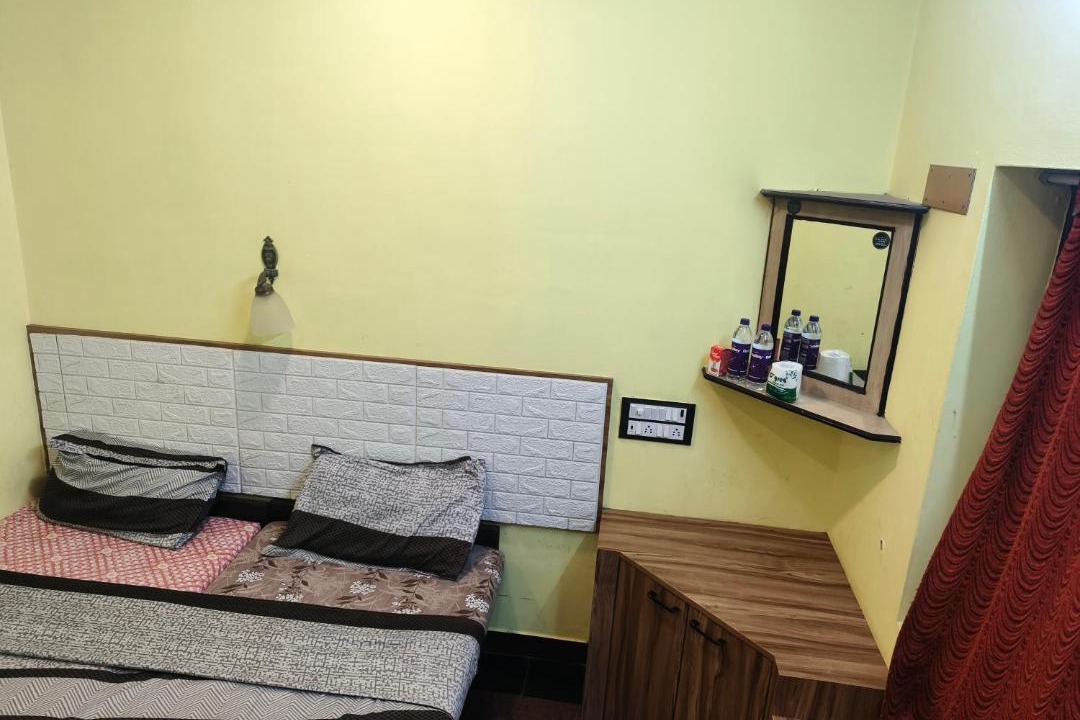 Photo of Bedroom in Mahabalipuram Beach