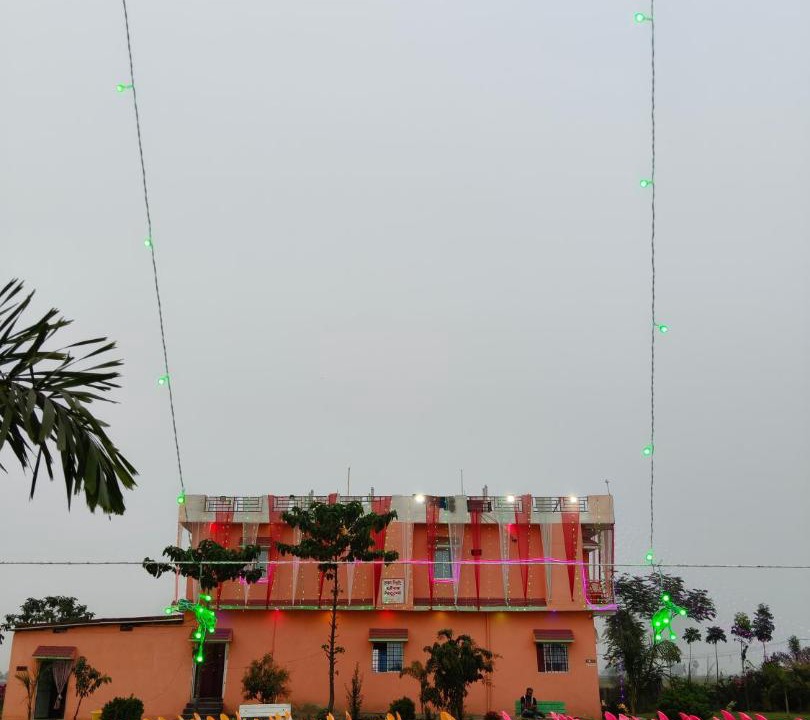 Photo of Others in Deo
