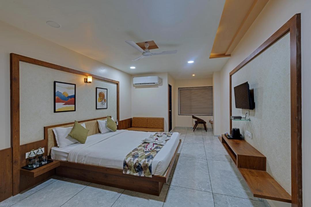 Photo of Bedroom in Rajpipla