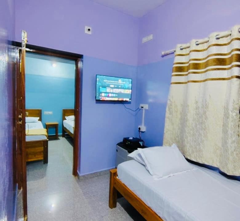 Photo of Bedroom in Murudeshwara