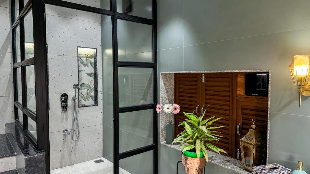 Photo of Others in Nargol