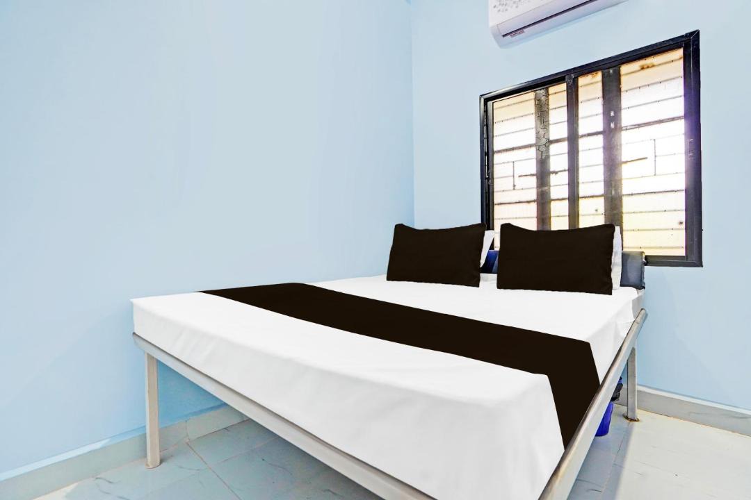 Photo of Bedroom in Bhiwapur
