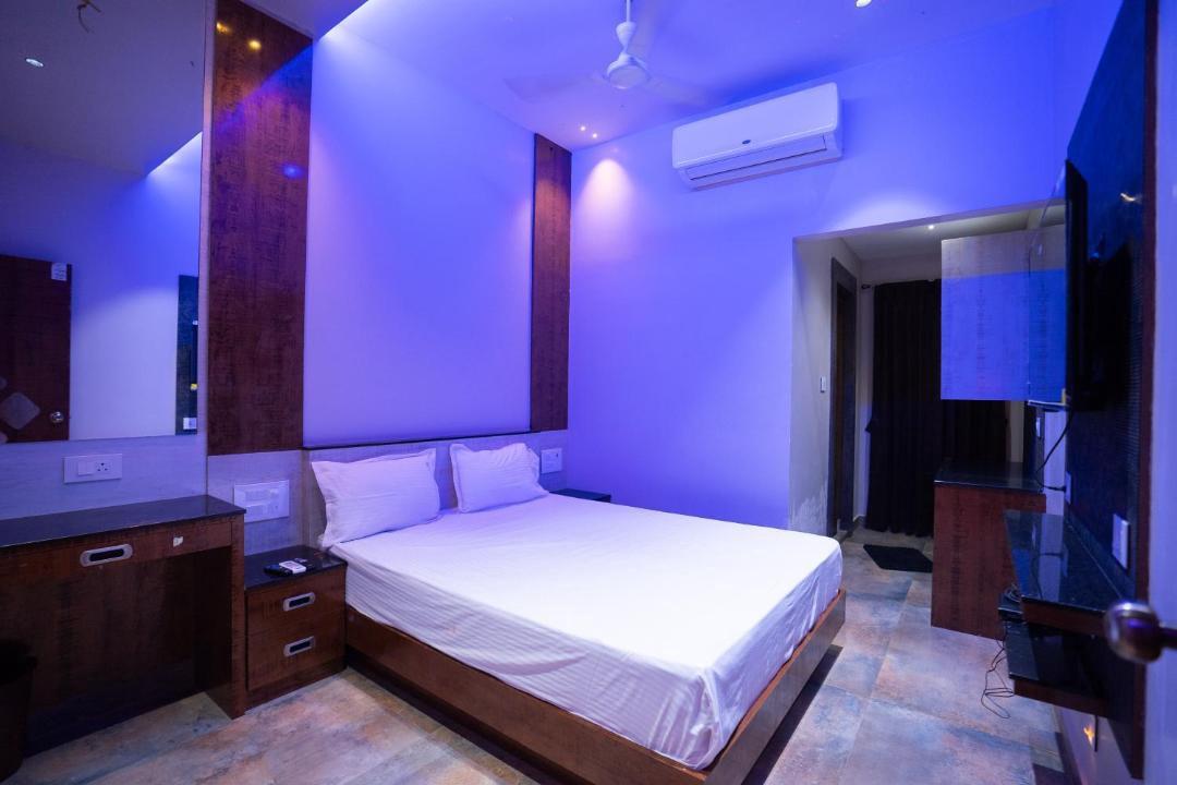Photo of Bedroom in Mylapore Tiruvallikk