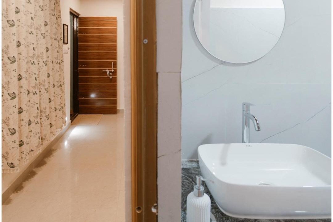 Photo of Bathroom in Hireguthi