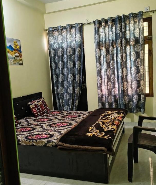Photo of Bedroom in Jhusi