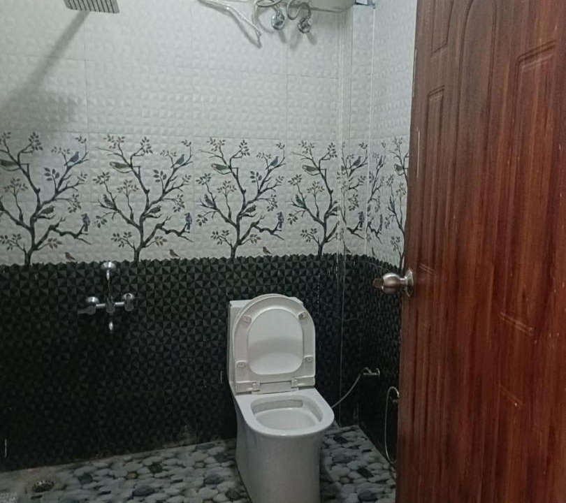 Photo of Bathroom in Kanatal