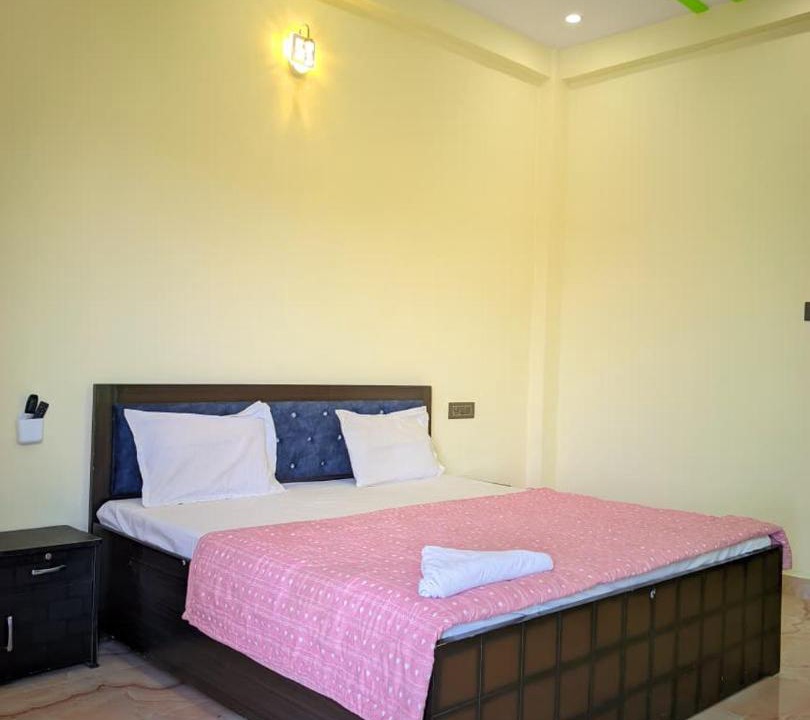 Photo of Bedroom in Naini
