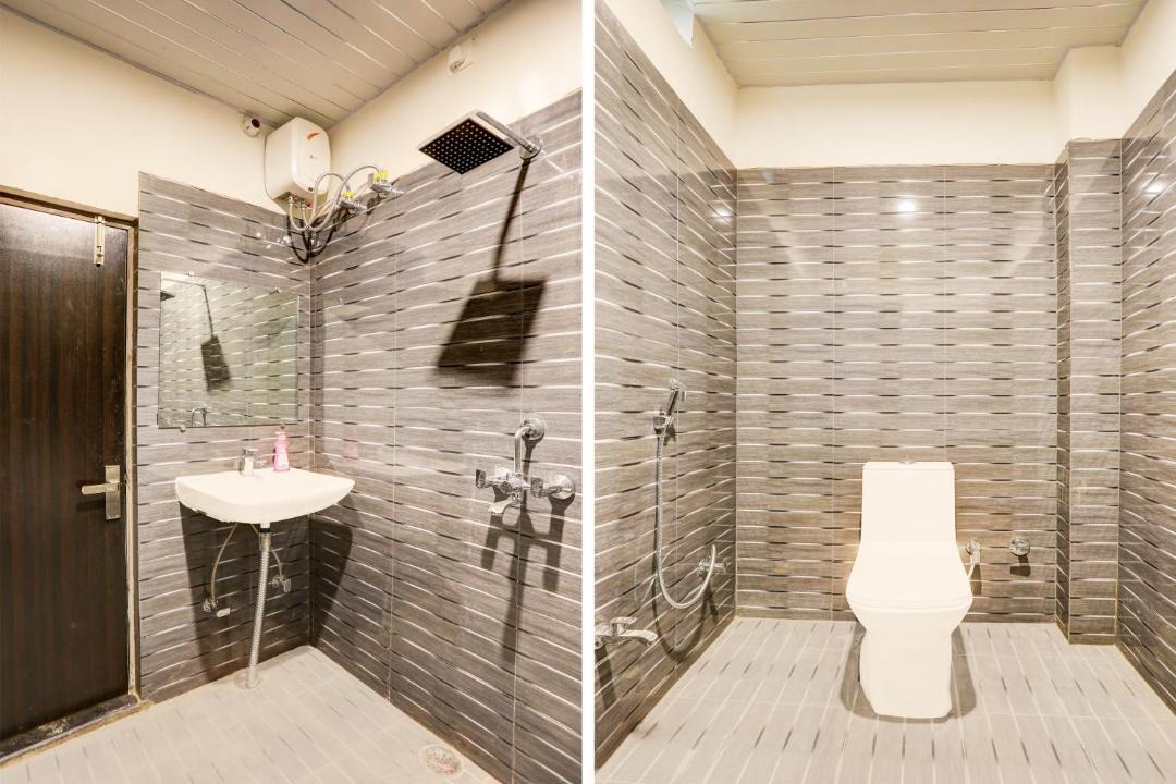 Photo of Bathroom in Varanasi