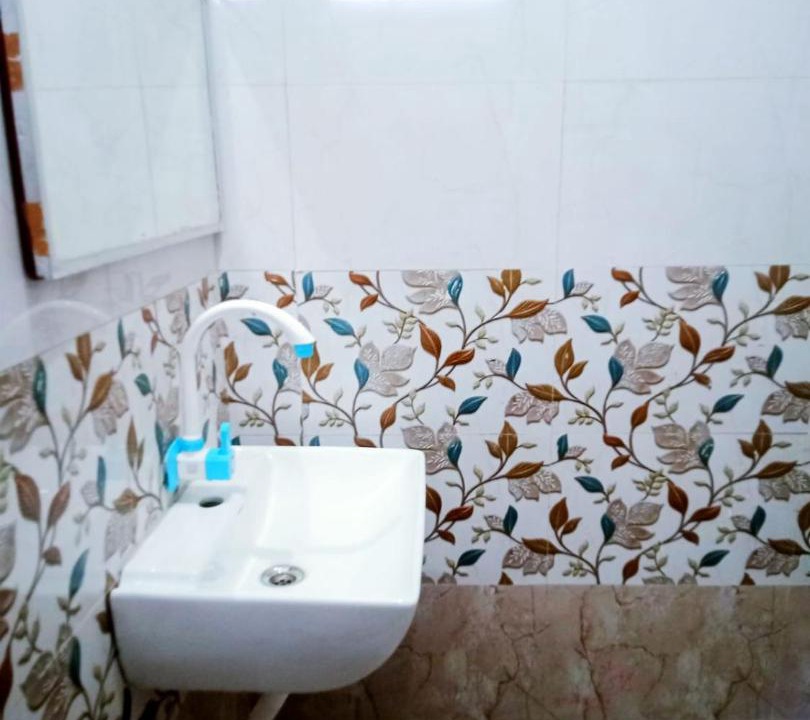 Photo of Bathroom in Tiruchirappalli