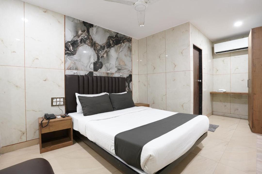 Photo of Bedroom in Marol
